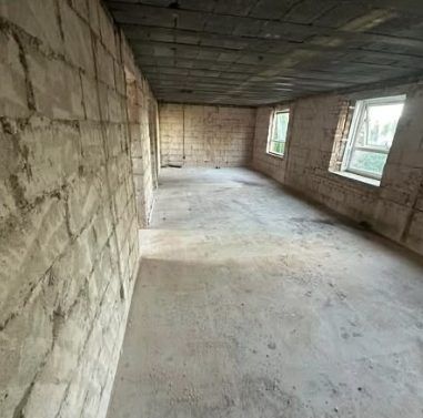 After: long room cleared and ready for the next trade